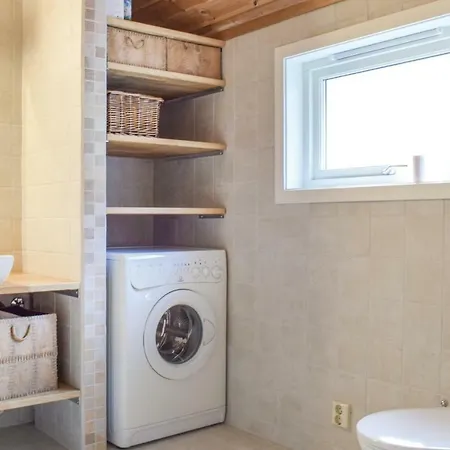 Four-bedroom Holiday In 度假居 *